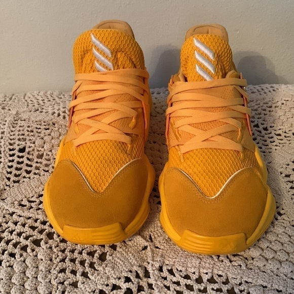 Adidas James Harden VOL 4 Yellow Athletic shoes Size 6 1/2 - Picture 2 of 5